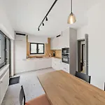 Villa66 Private Bedroom 4 - Shared Kitchen Appartement