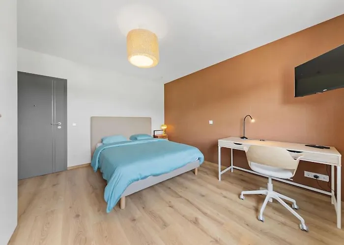 Villa66 Private Bedroom 4 - Shared Kitchen 里瓦日