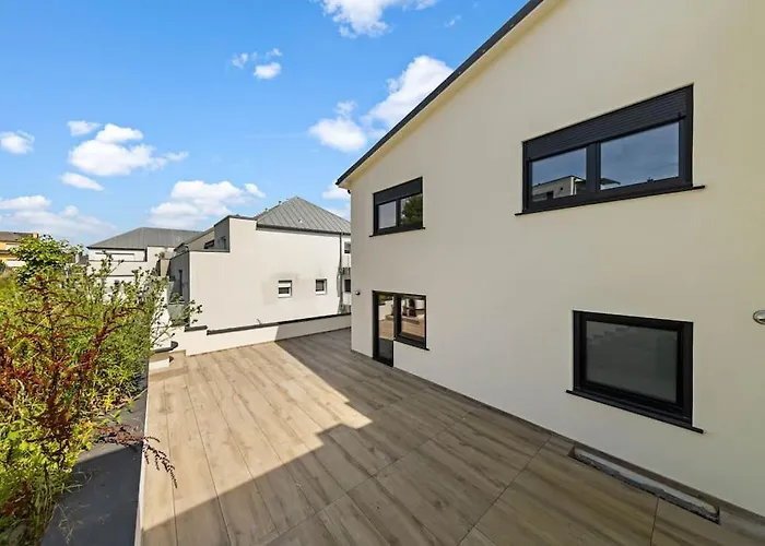 Villa66 Private Bedroom 4 - Shared Kitchen *