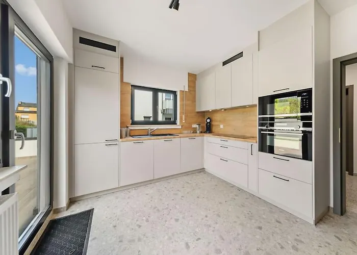 Villa66 Private Bedroom 4 - Shared Kitchen 里瓦日