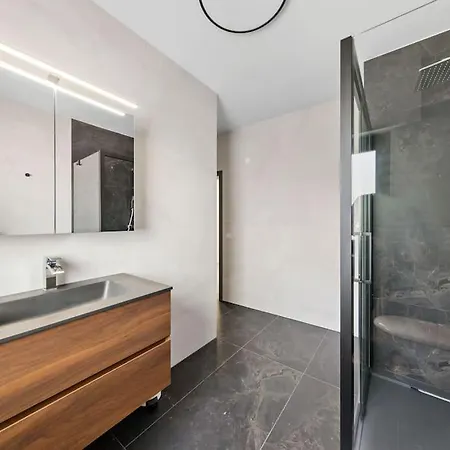 Villa66 Private Bedroom 4 - Shared Kitchen